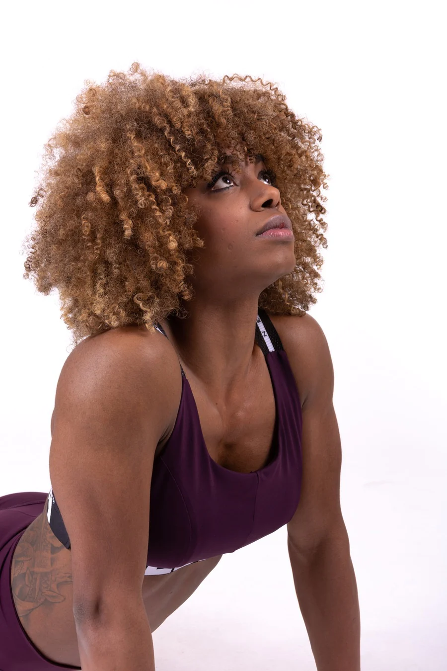 Nebbia Топ 693 Airy Straps Sport Bra, бордовый