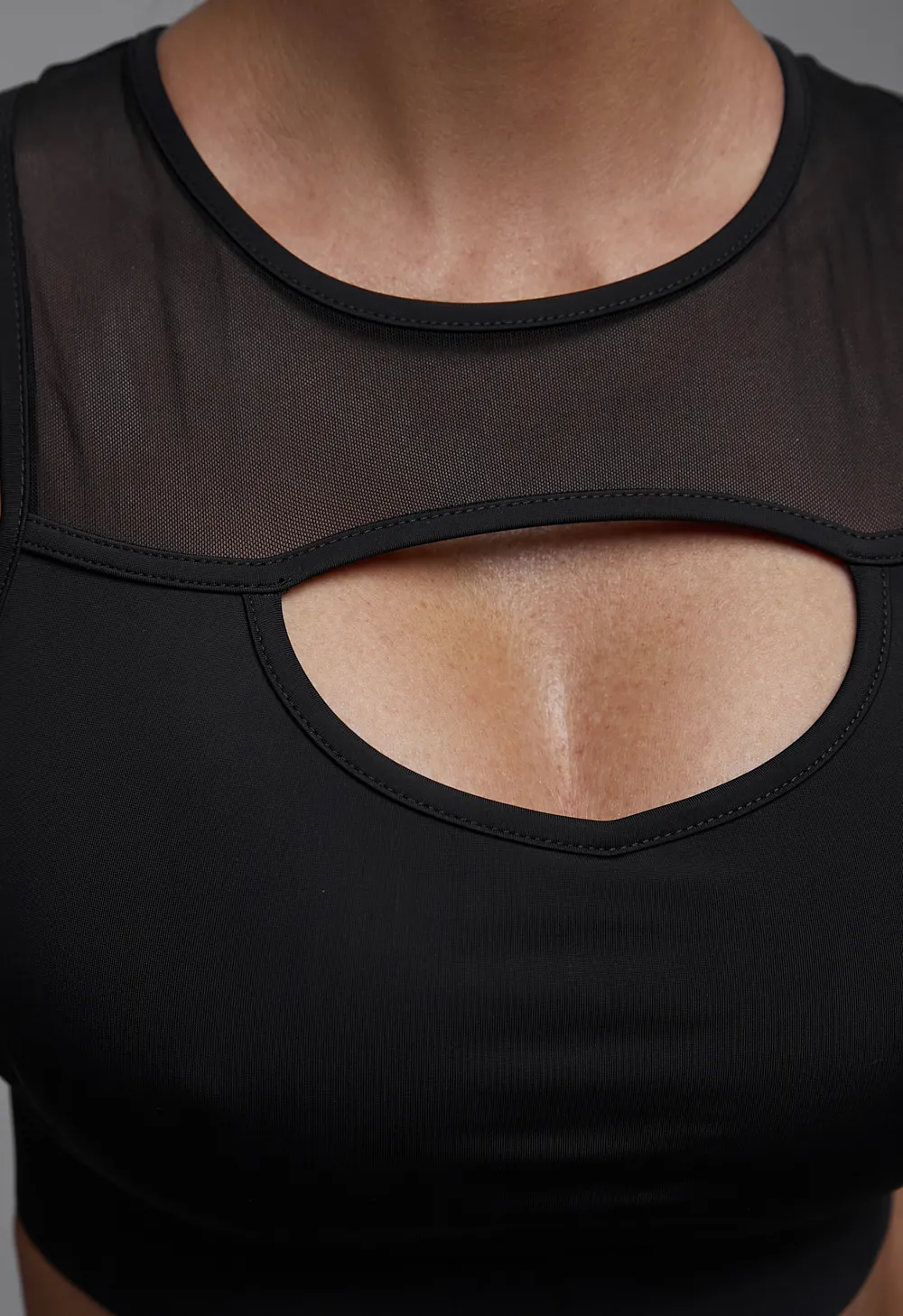 Mansen Топ Black grid decolletage, черный