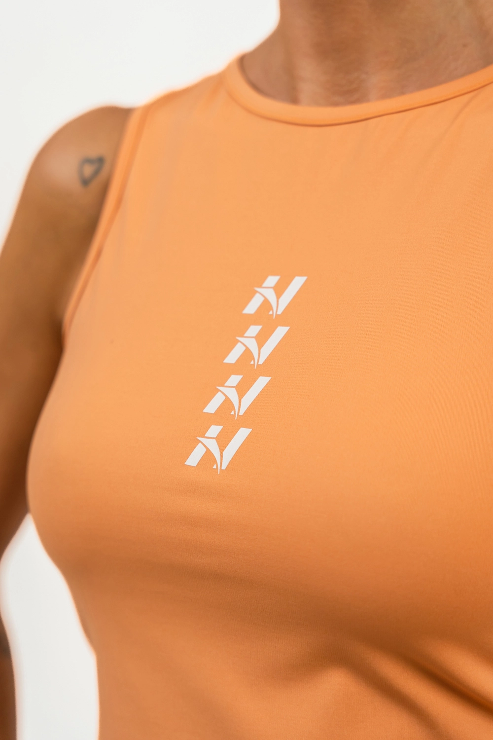 Nebbia Топ 476 Cropped Tank Top CONFIDENCE, оранжевый