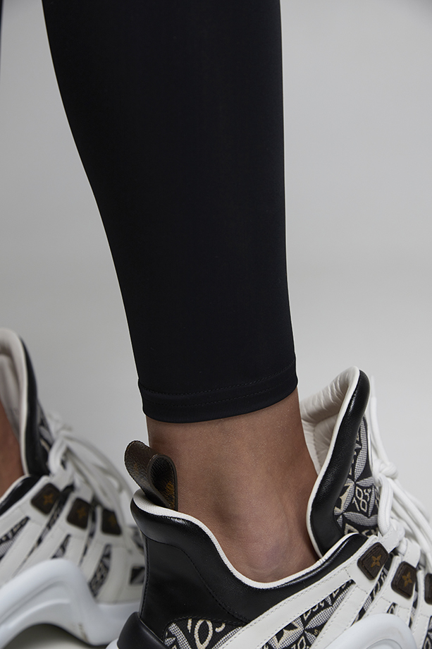 Mansen Леггинсы Simple с V-обр. поясом, черный