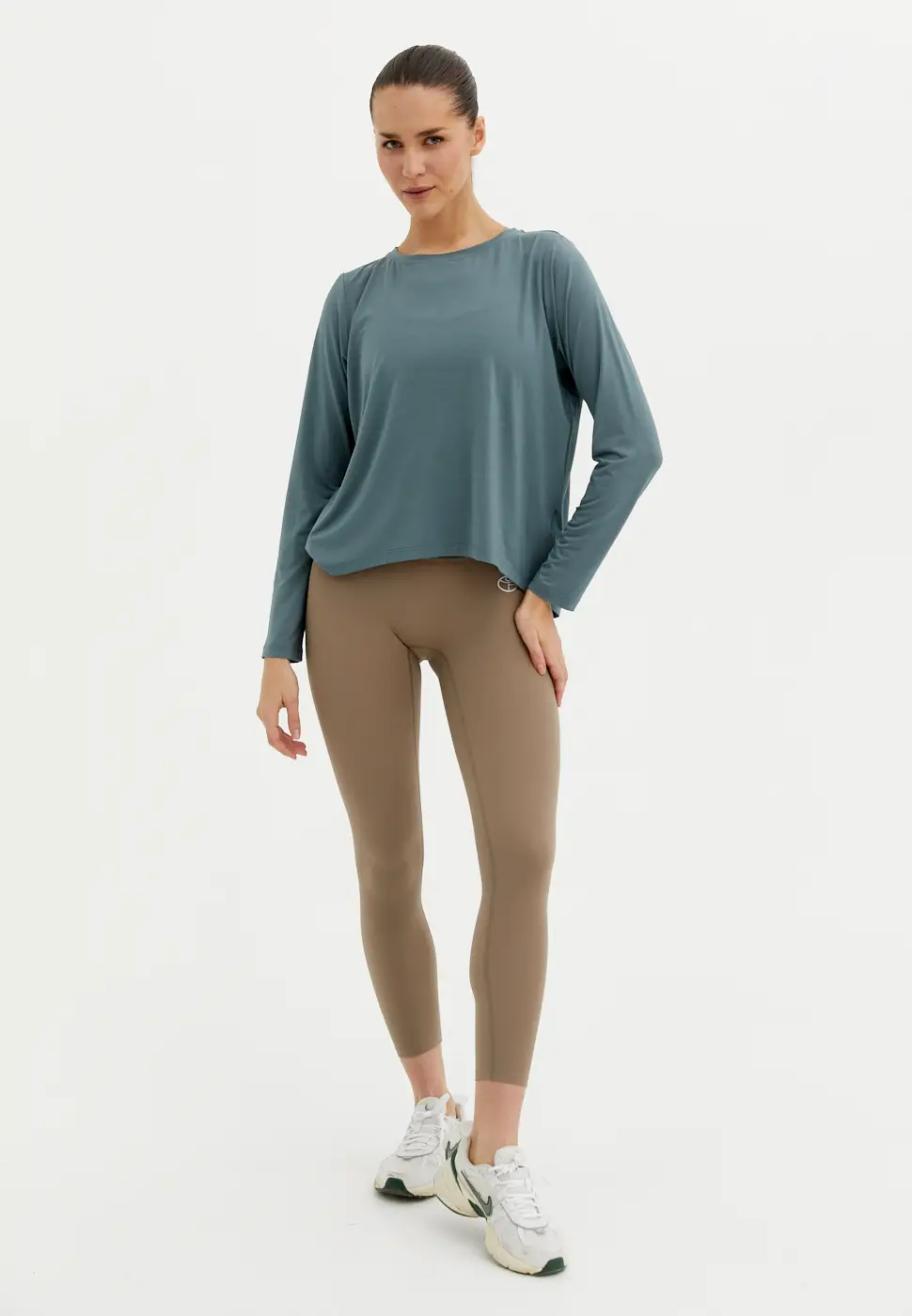 BeSelf Лонгслив Modal, хаки