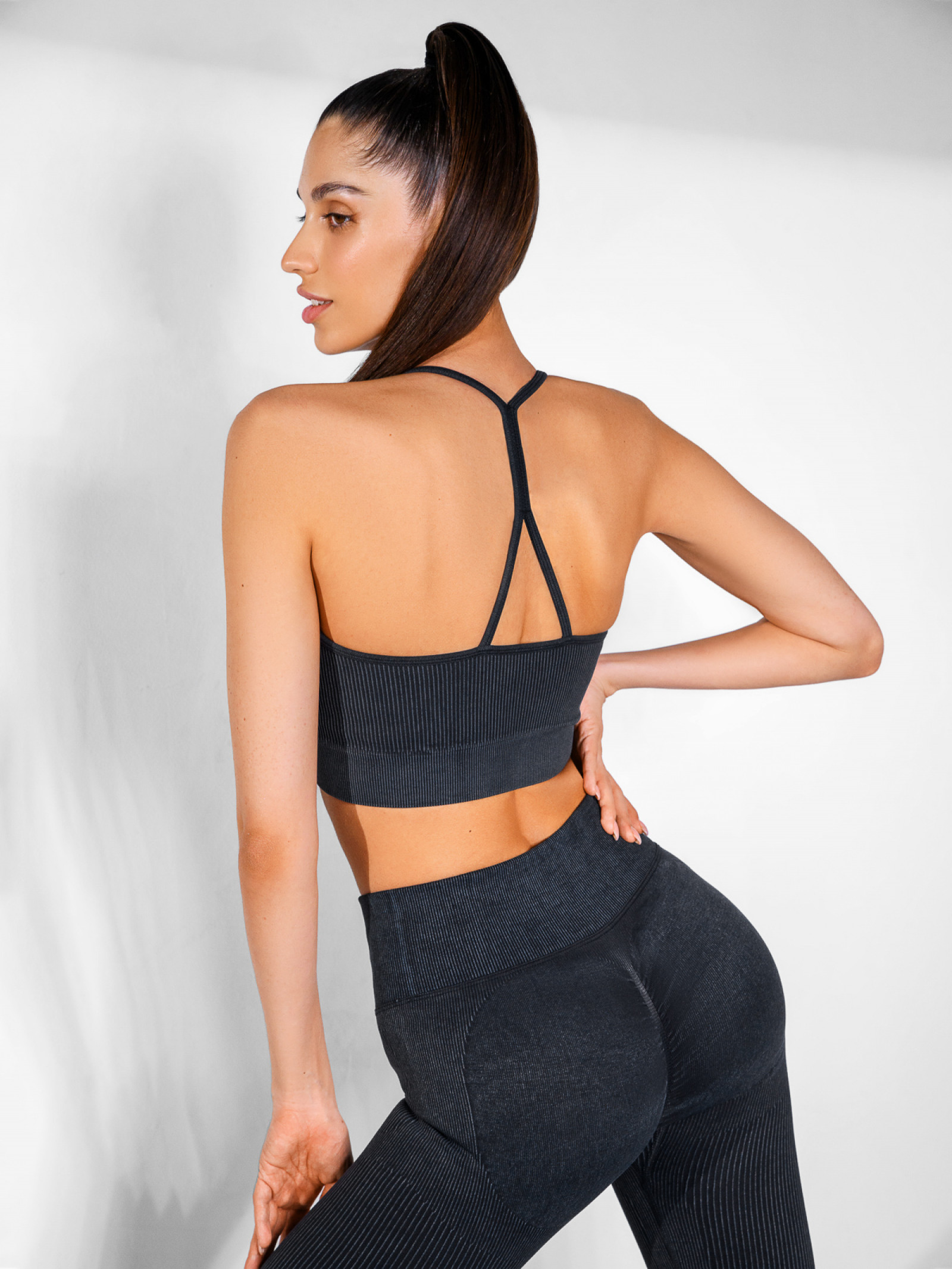 Eazyway Спортивное бра 08.561, черный