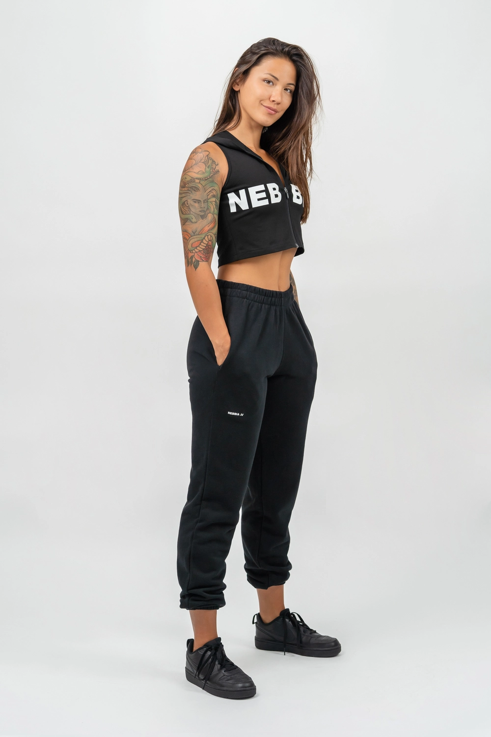 Nebbia Штаны 281 Oversized Joggers With Pockets Gym Time, черный