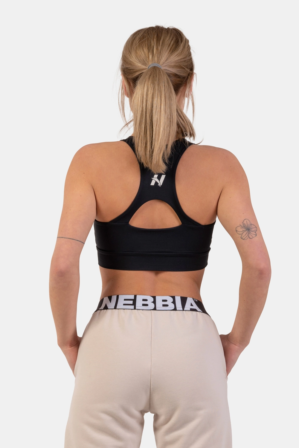 Nebbia Топ 413 Active Sport Bra with Medium Impact, черный