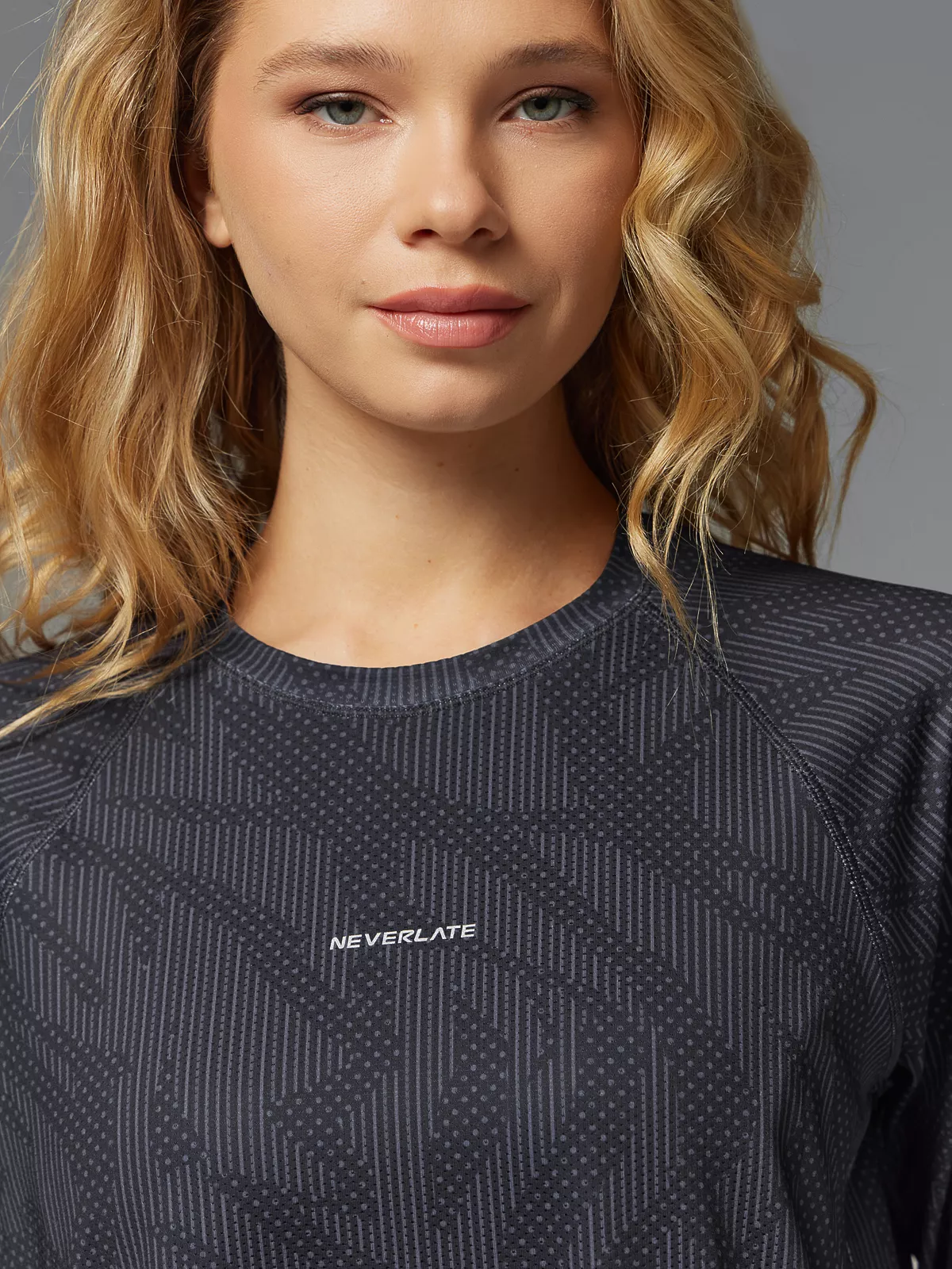 Neverlate Рашгард 18.894, черно-серый