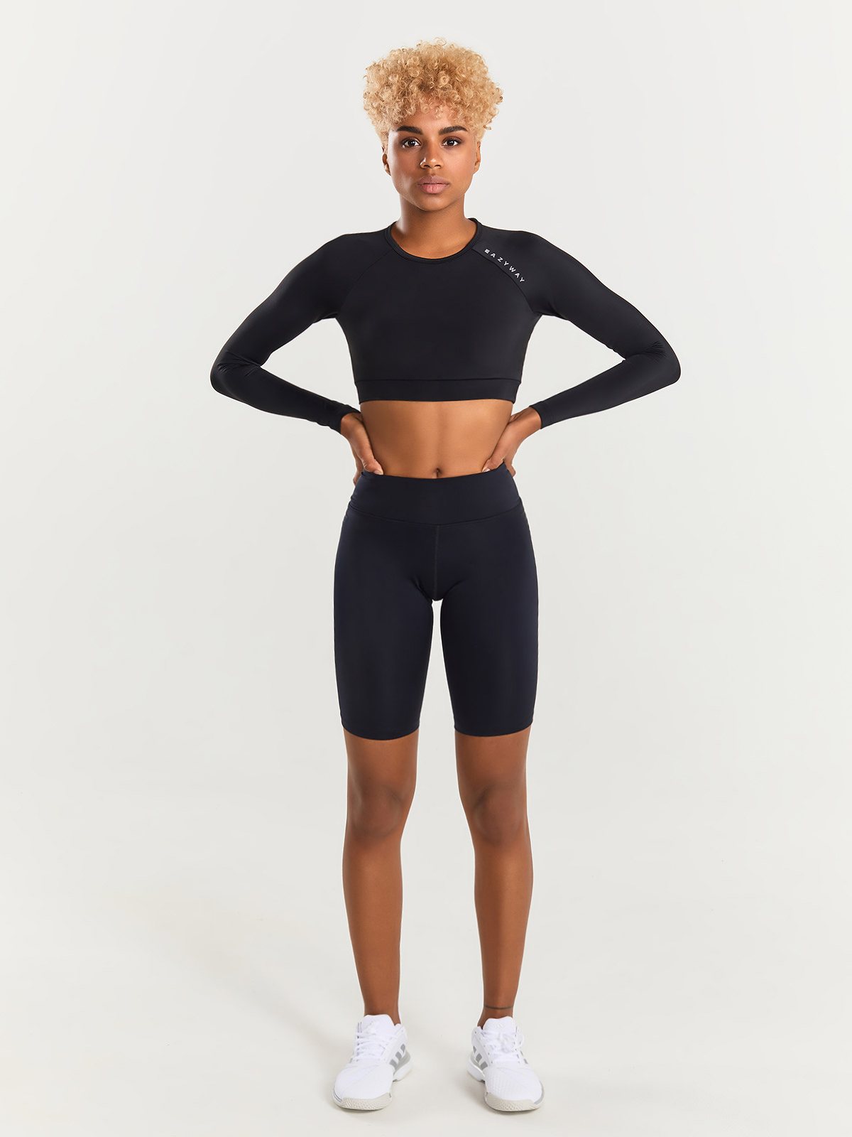 Eazyway Рашгард с перфорацией укороченный Hyper Sports 12.060, черный