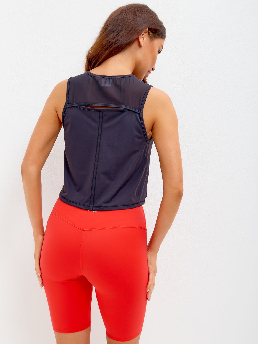 BeSelf Майка с сеткой укороченная Active, черный