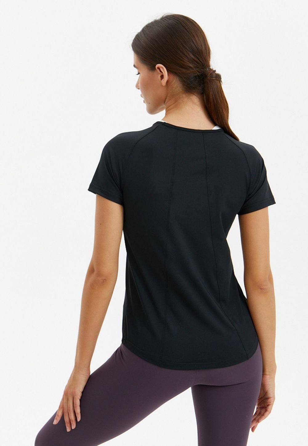 BeSelf Футболка удлиненная SATIN BASE, черная