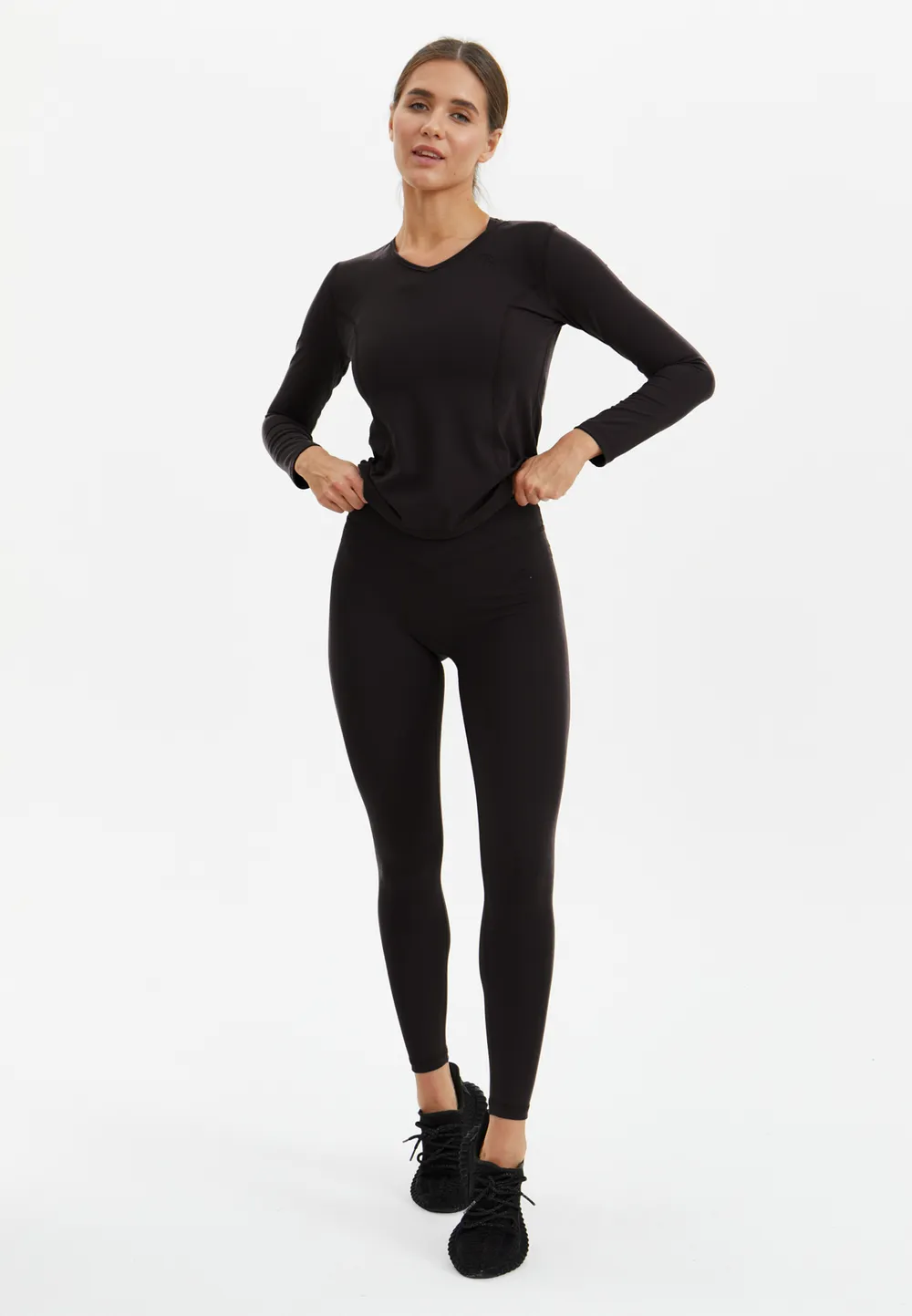 BeSelf Лонгслив SOFT COVER, черный