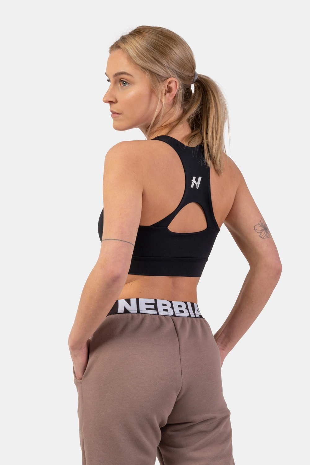 Nebbia Топ 413 Active Sport Bra with Medium Impact, черный