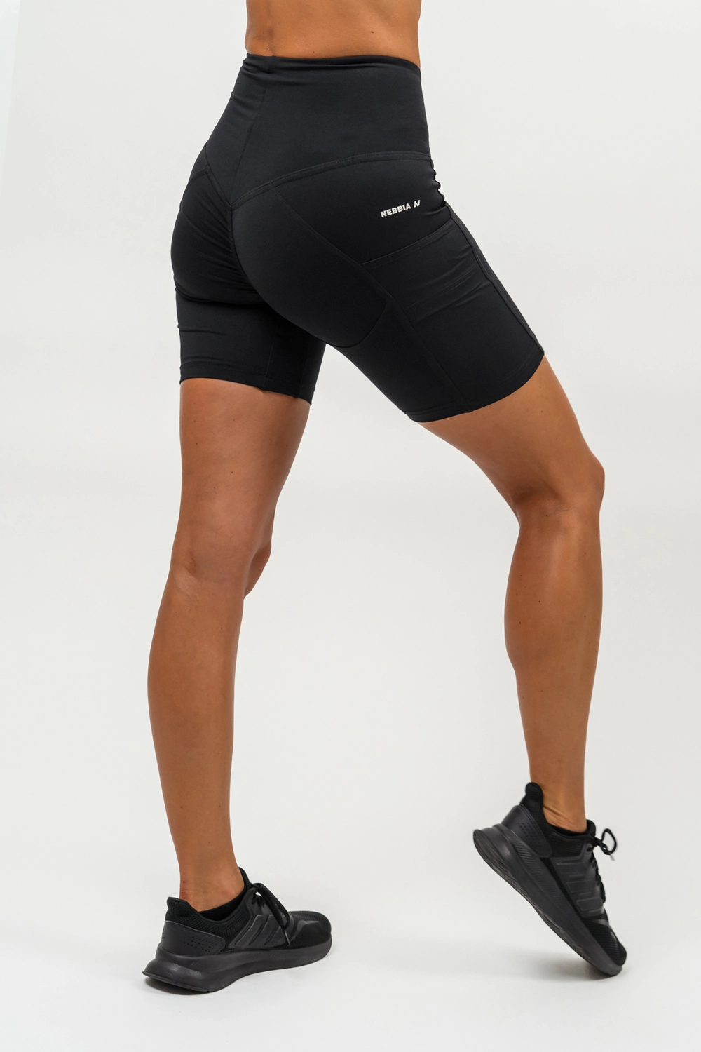 Nebbia Шорты 467 High Waisted Biker Shorts ELITE, черный