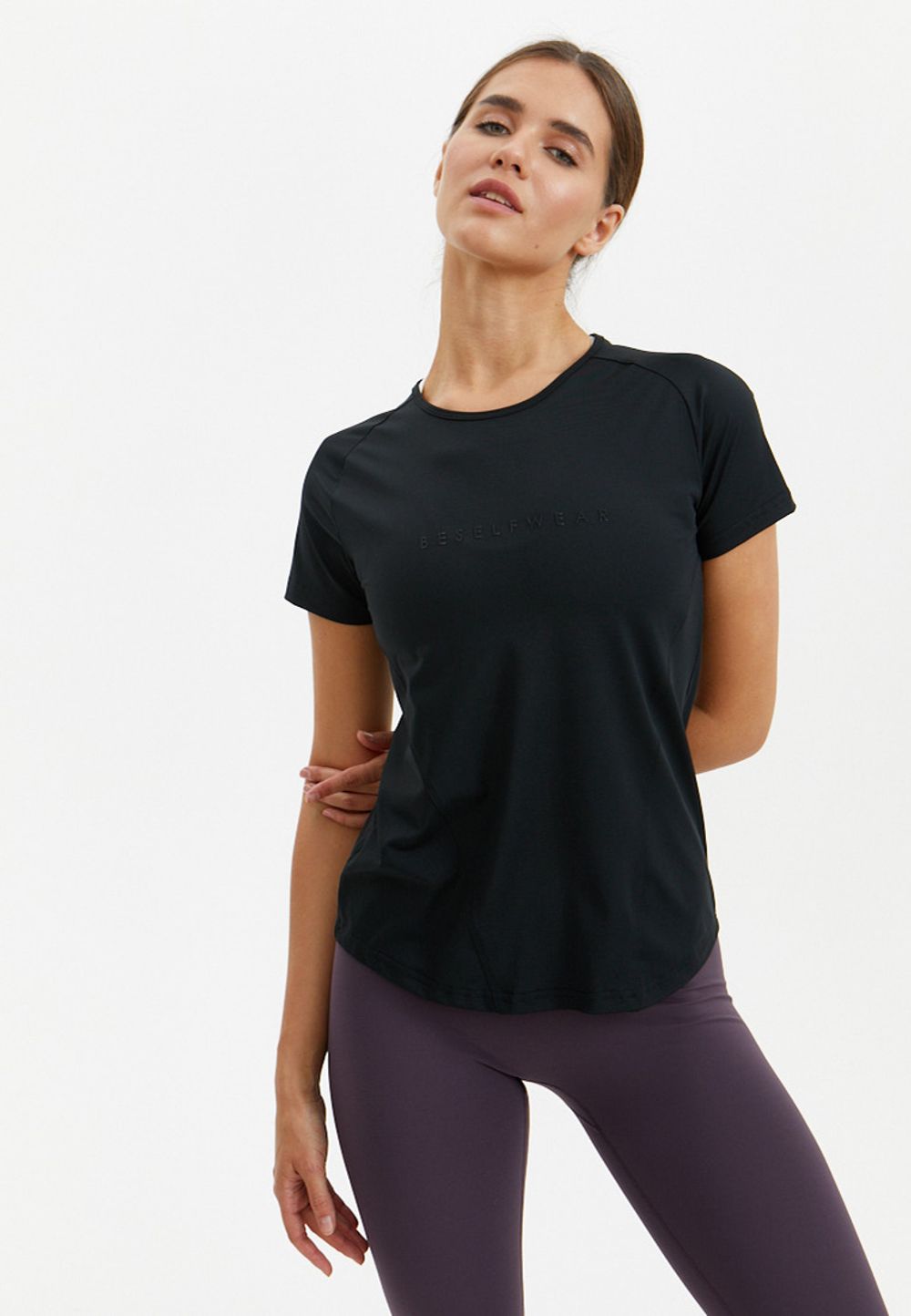 BeSelf Футболка удлиненная SATIN BASE, черная