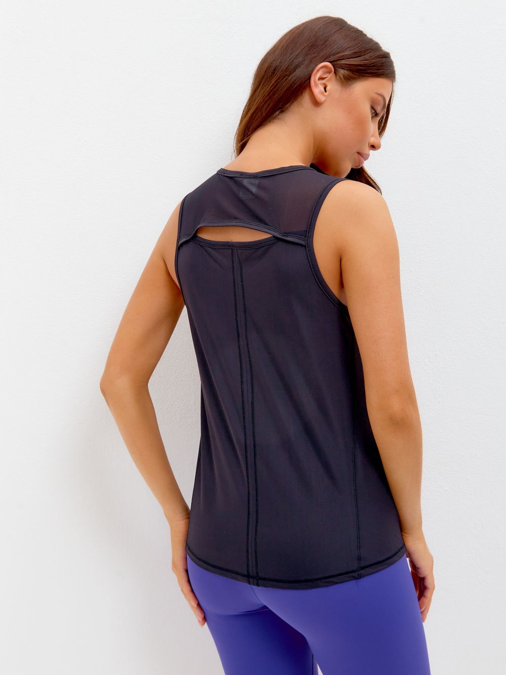 BeSelf Майка с сеткой удлиненная Active, черный