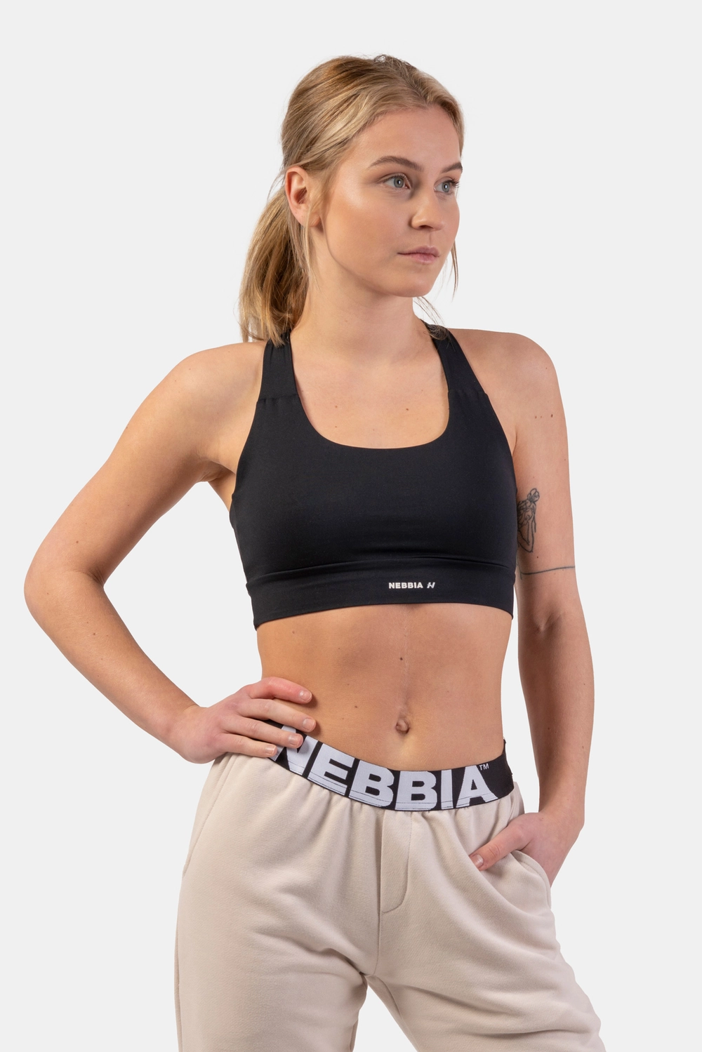 Nebbia Топ 413 Active Sport Bra with Medium Impact, черный